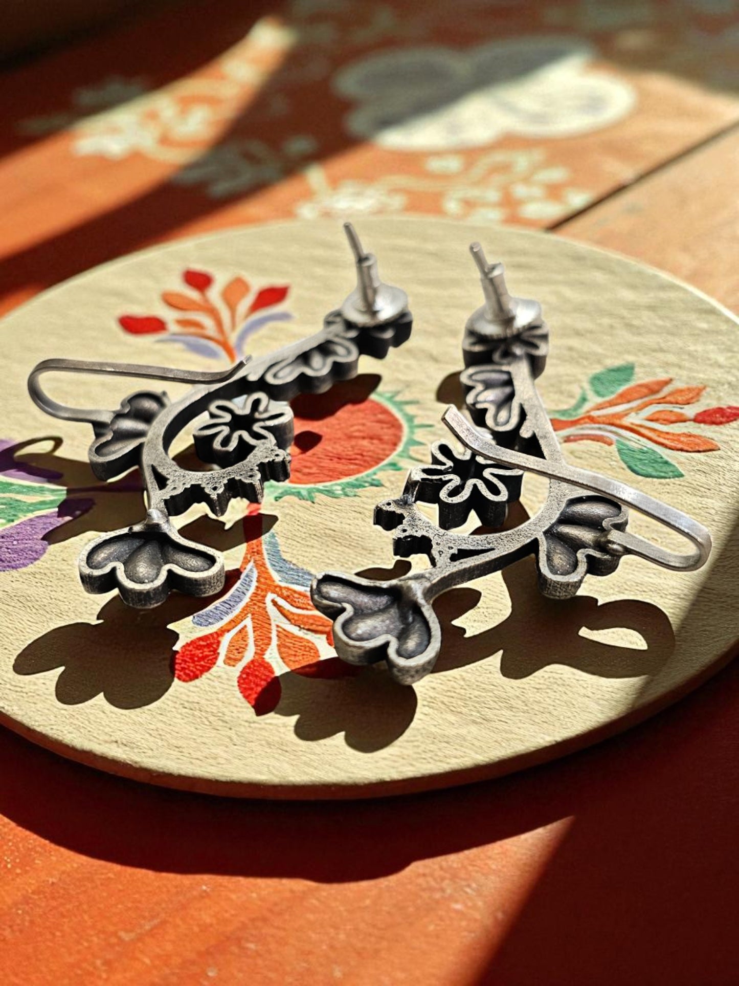 Blooming Vines Oxidised Floral Ear Cuff