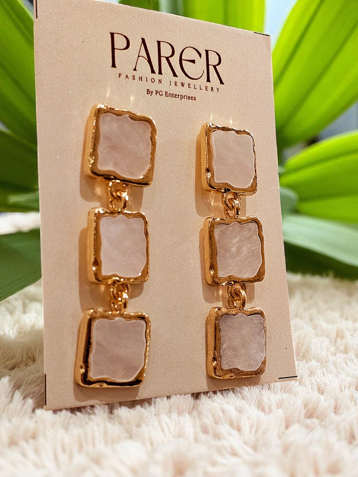 Pearl-Glow Geometric Drop Earrings - White