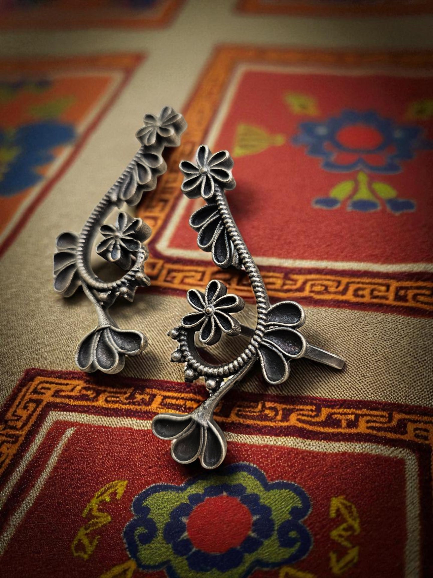Blooming Vines Oxidised Floral Ear Cuff