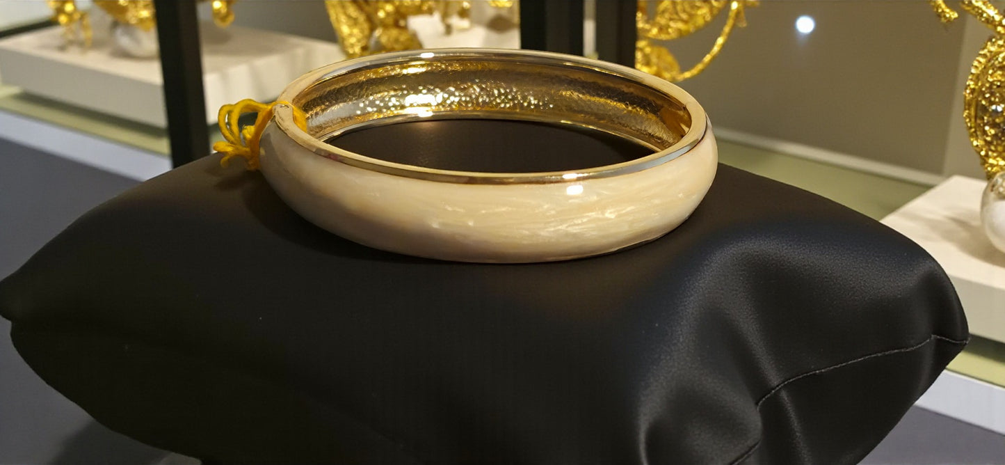 Ivory Gloss Classic Bangle