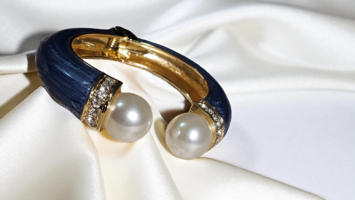 Midnight Pearl Luxe Cuff